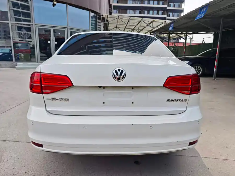 Volkswagen Sagitar
