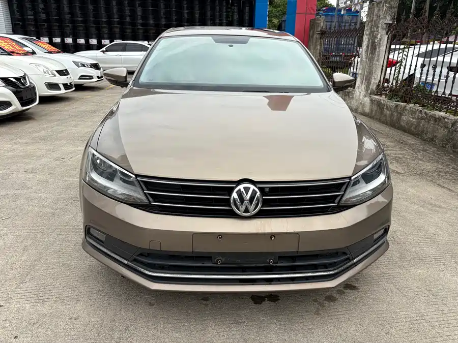 Volkswagen Sagitar