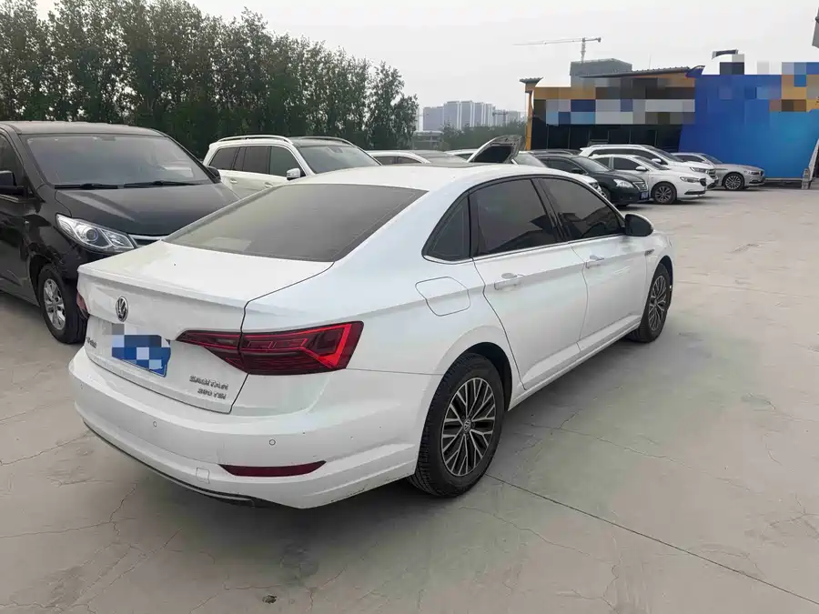 Volkswagen Sagitar