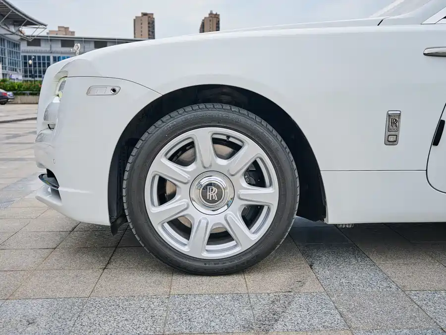 Rolls-Royce Phantom