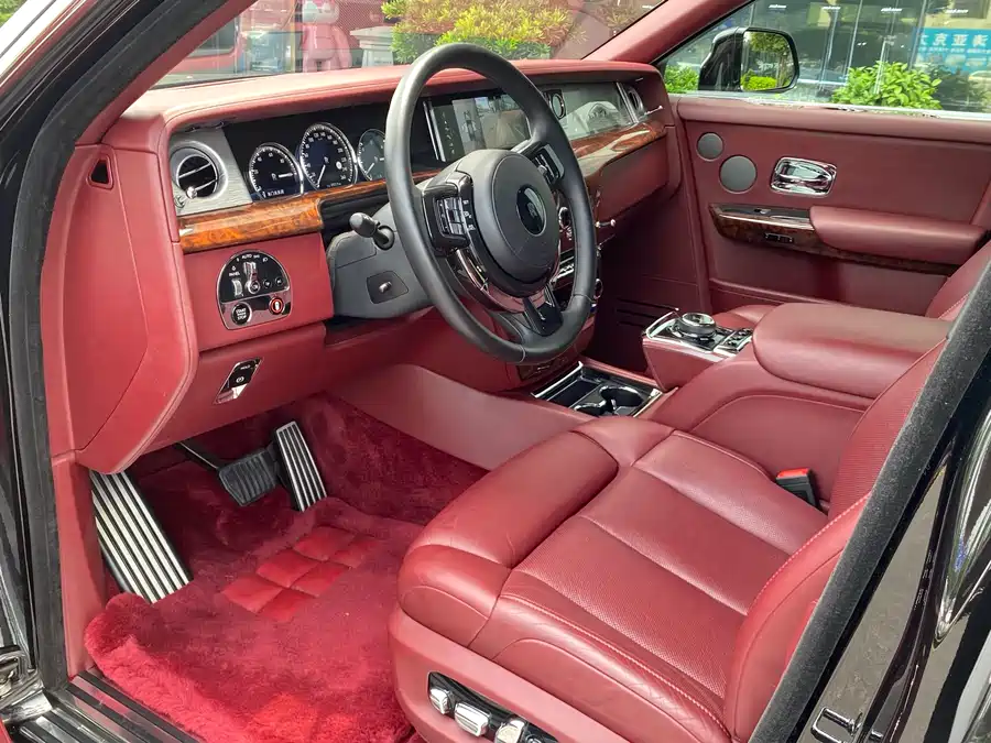 Rolls-Royce Phantom