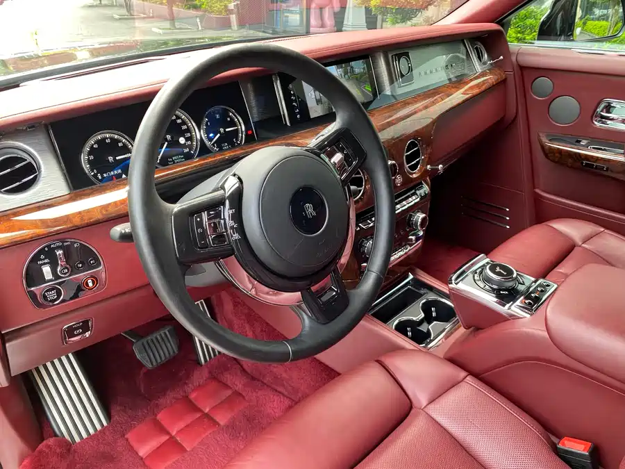 Rolls-Royce Phantom