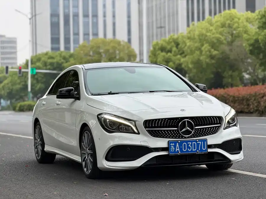 Mercedes-Benz CLA