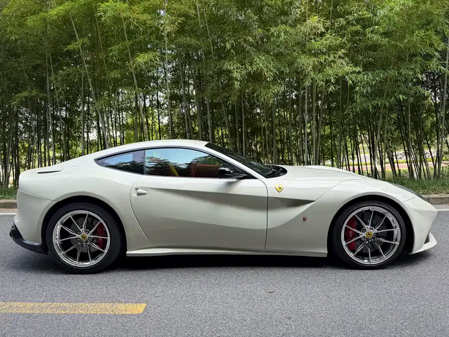 Ferrari F12berlinetta