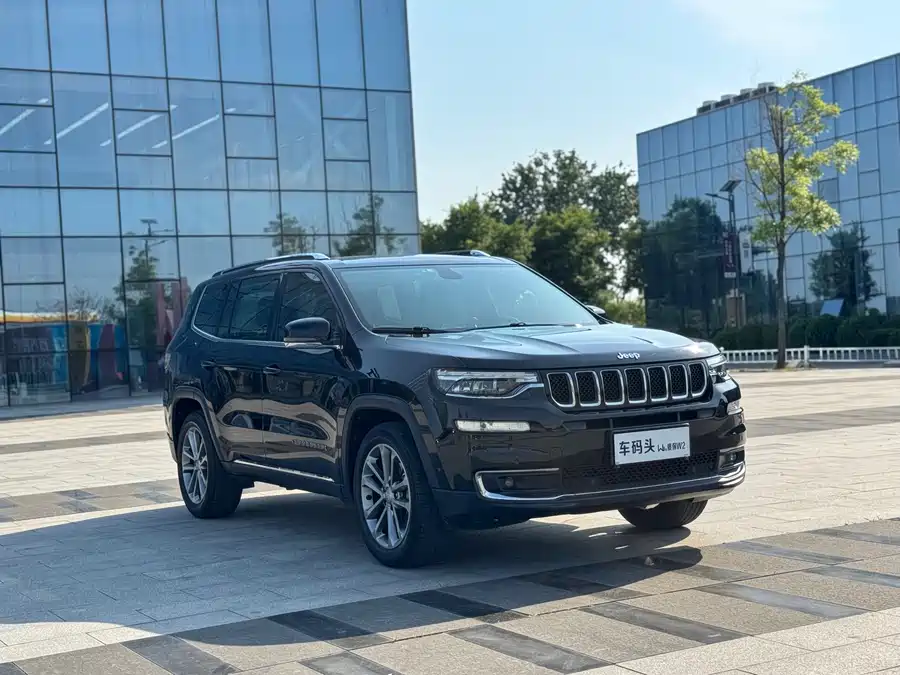 Jeep Commander