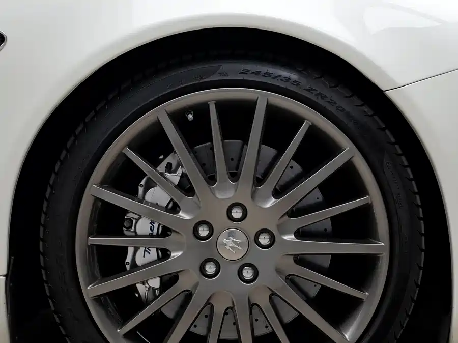 Maserati President