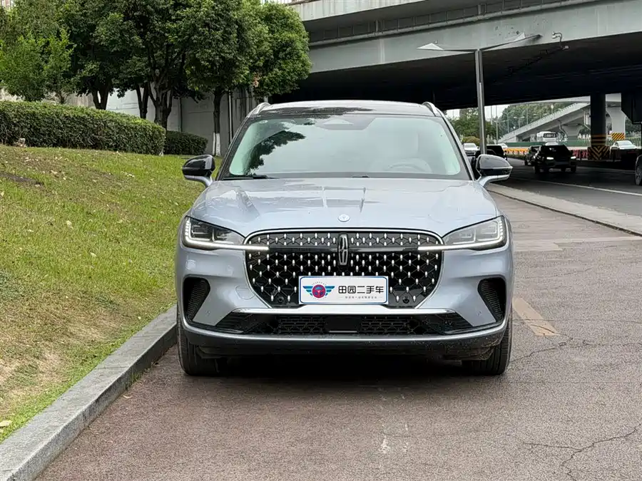 Lincoln Adventurer