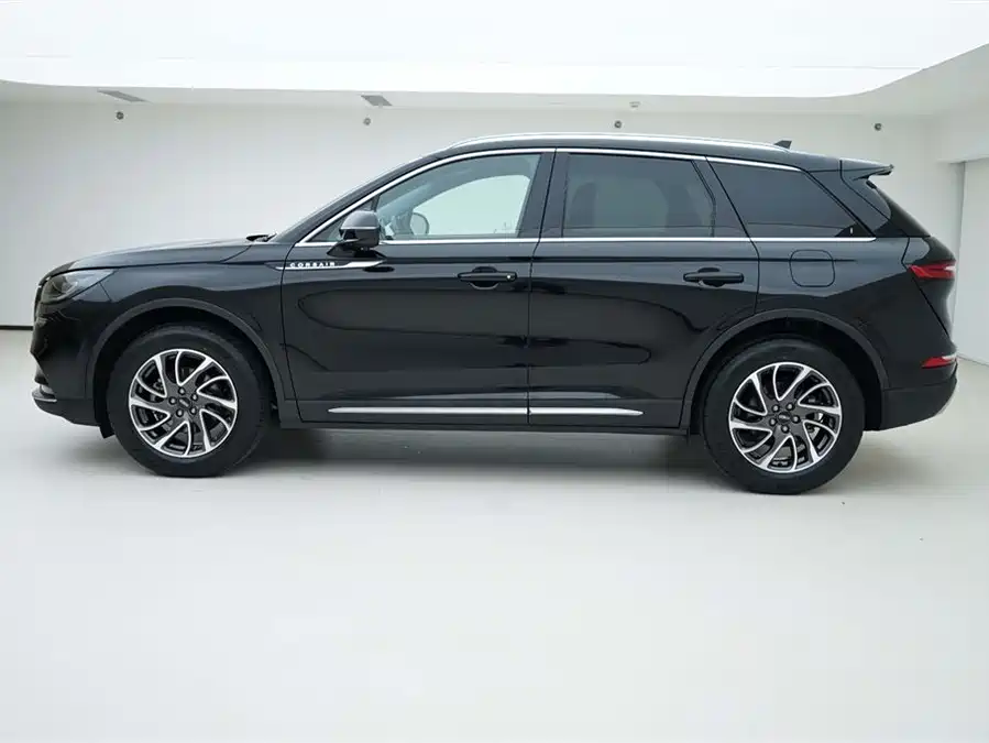 Lincoln Adventurer