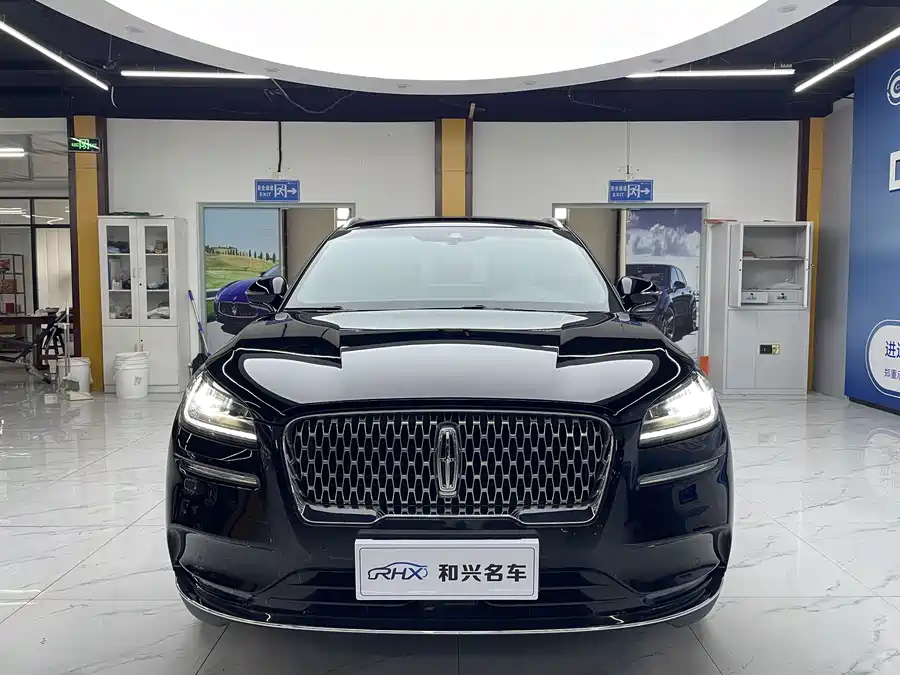 Lincoln Adventurer
