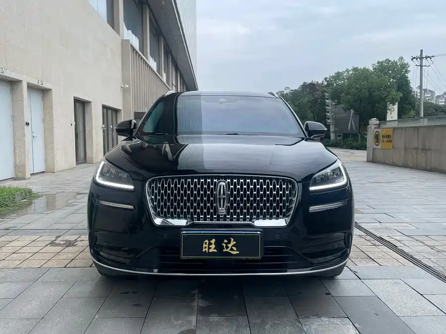 Lincoln Adventurer
