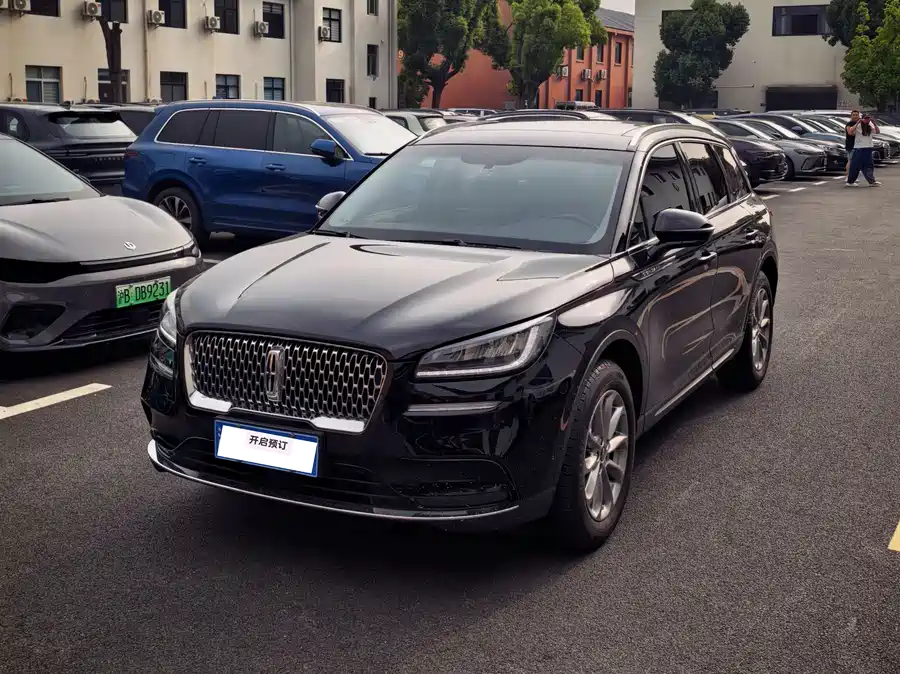 Lincoln Adventurer