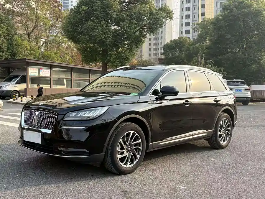 Lincoln Adventurer