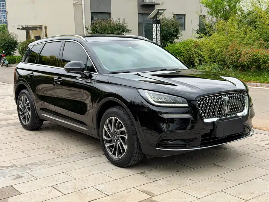 Lincoln Adventurer