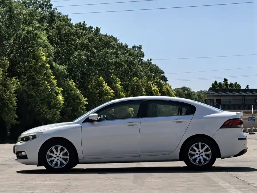 Qoros 3
