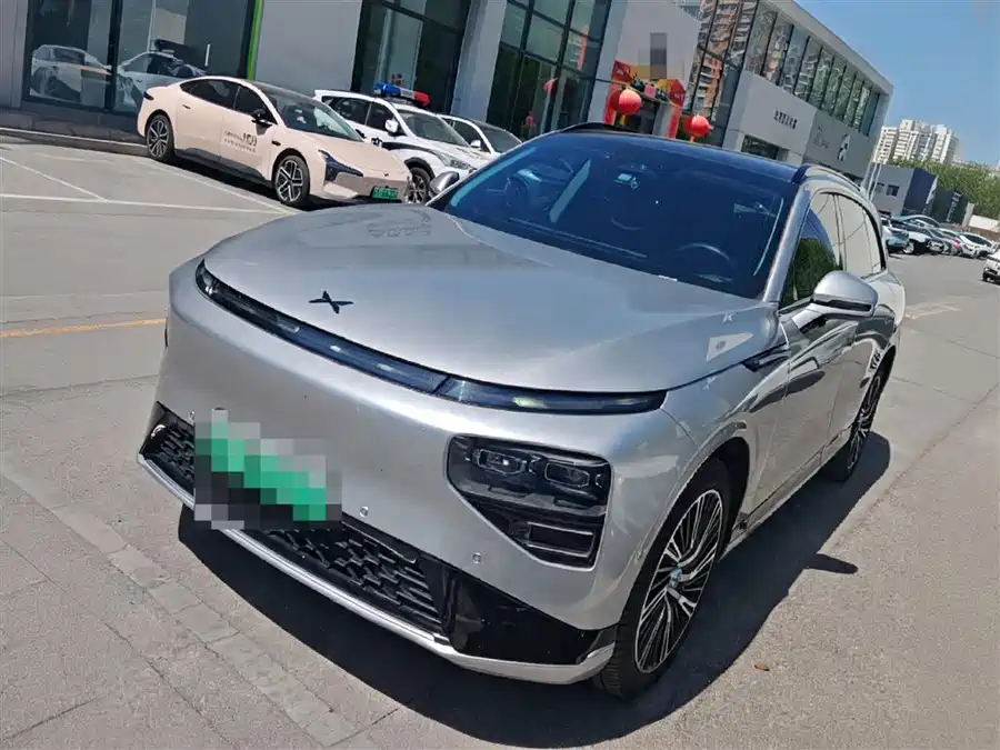 Xpeng G9