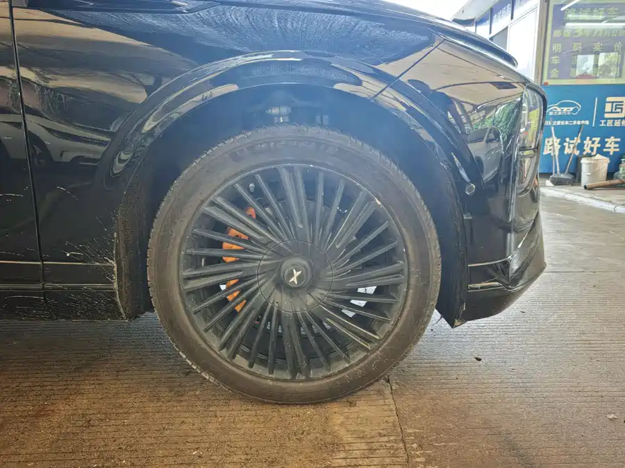 Xpeng G9