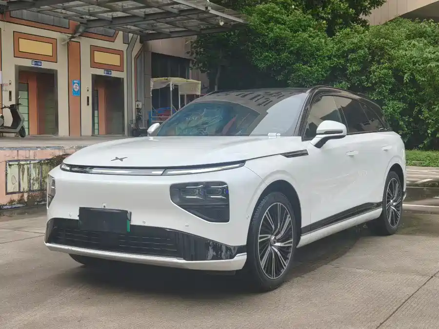 Xpeng G9