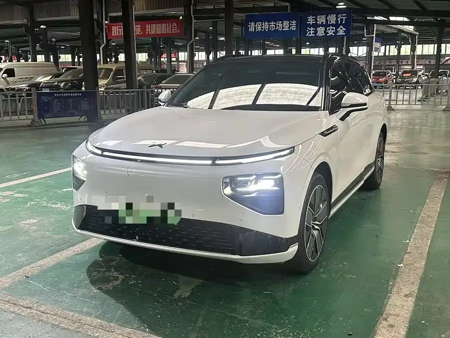 Xpeng G9