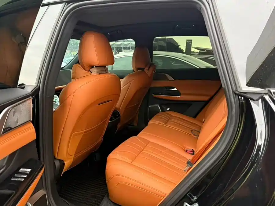 Xpeng G9