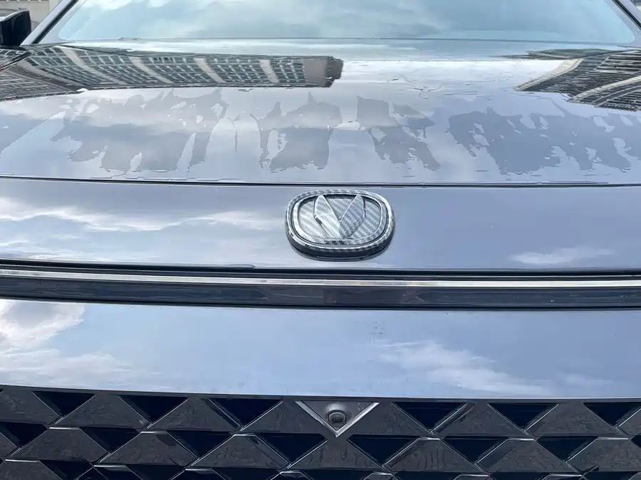 Changan UNI-V