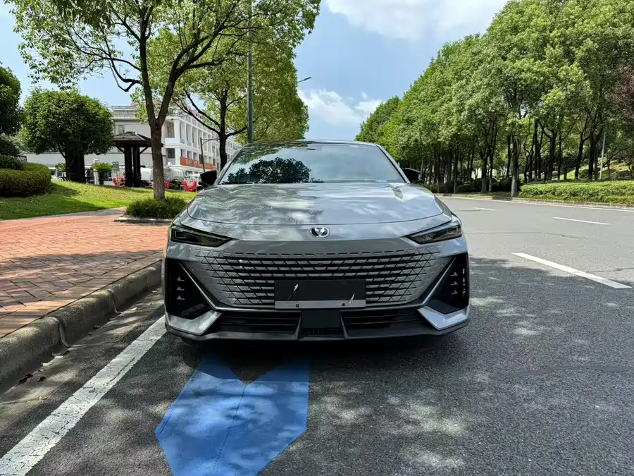 Changan UNI-V