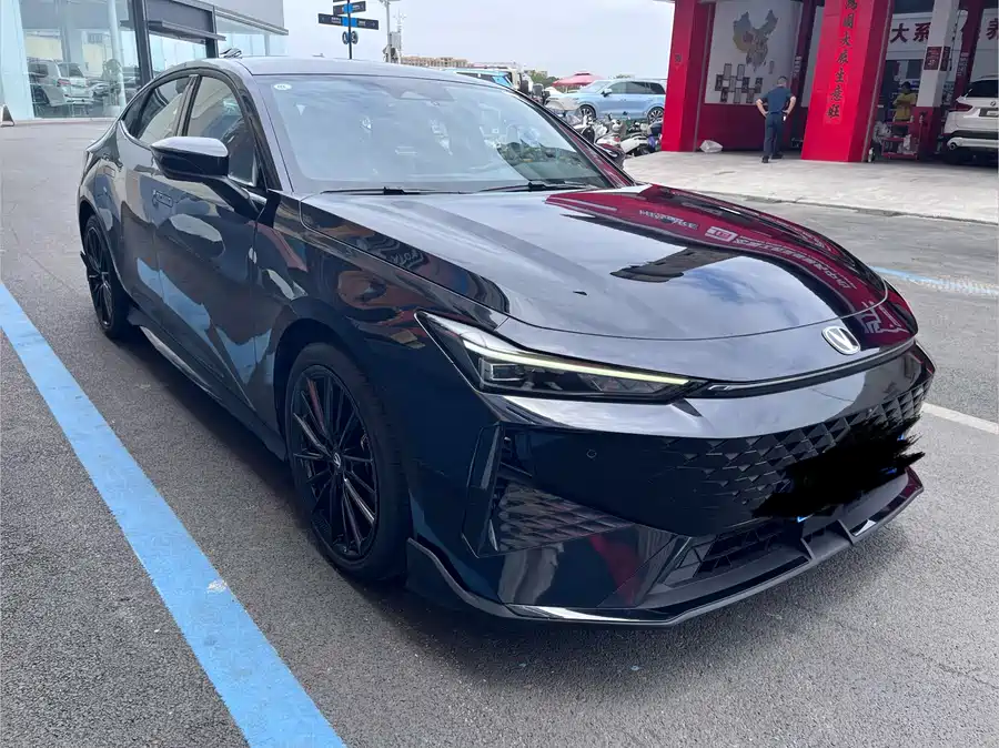 Changan UNI-V
