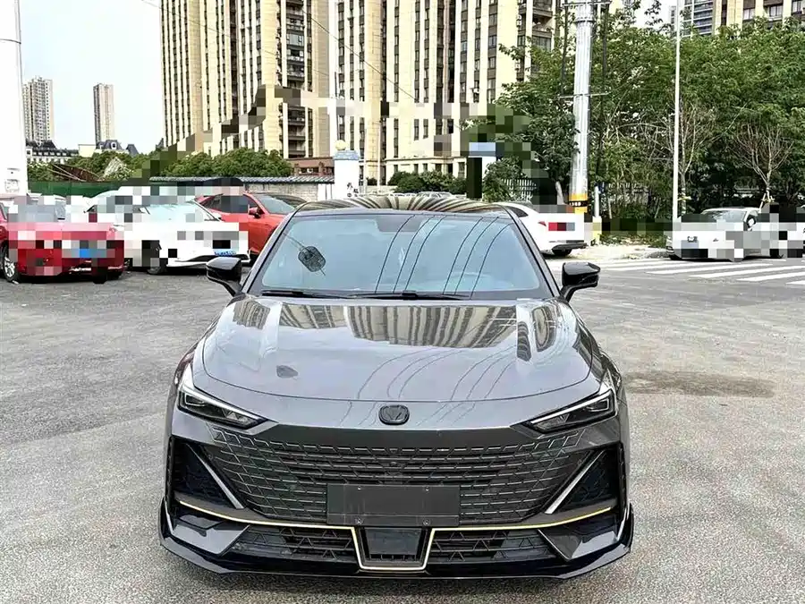 Changan UNI-V