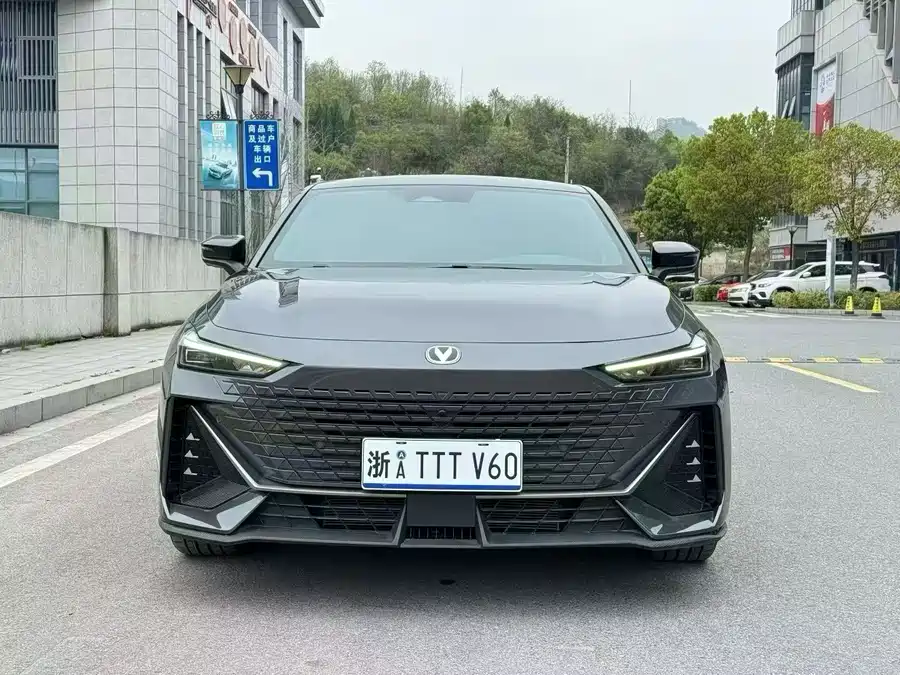 Changan UNI-V