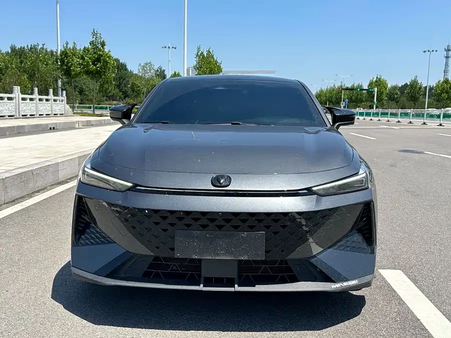 Changan UNI-V