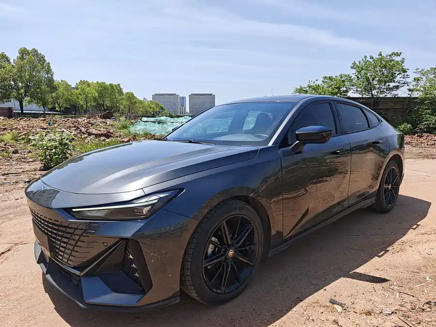Changan UNI-V