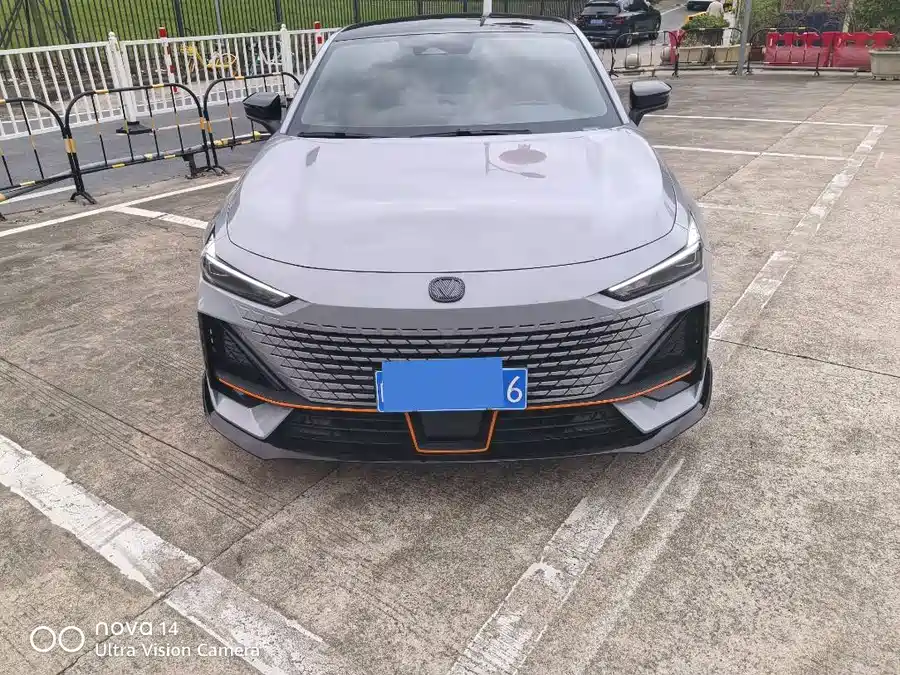 Changan UNI-V