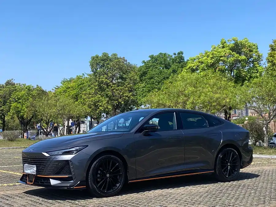 Changan UNI-V