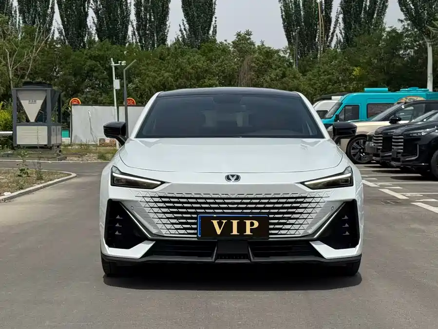 Changan UNI-V
