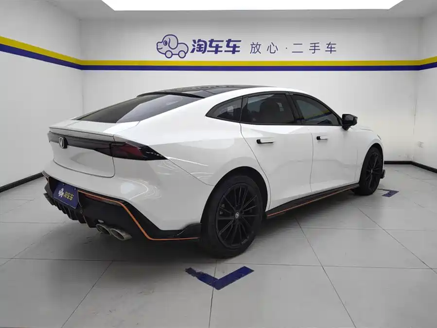Changan UNI-V