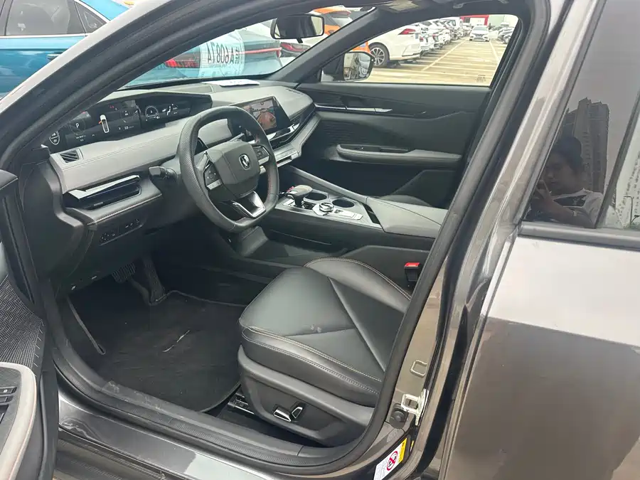 Changan UNI-V
