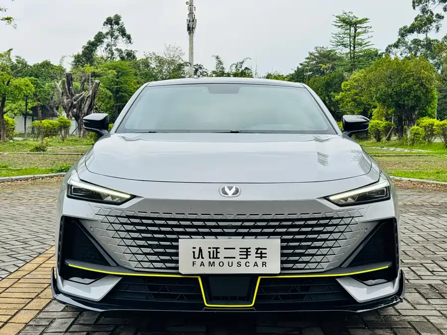 Changan UNI-V