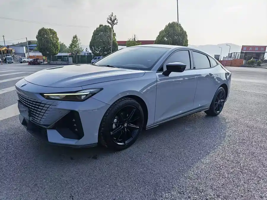 Changan UNI-V