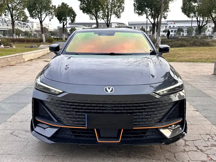 Changan UNI-V