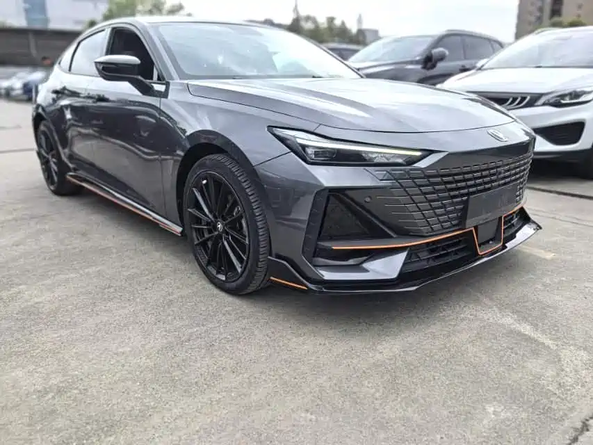 Changan UNI-V