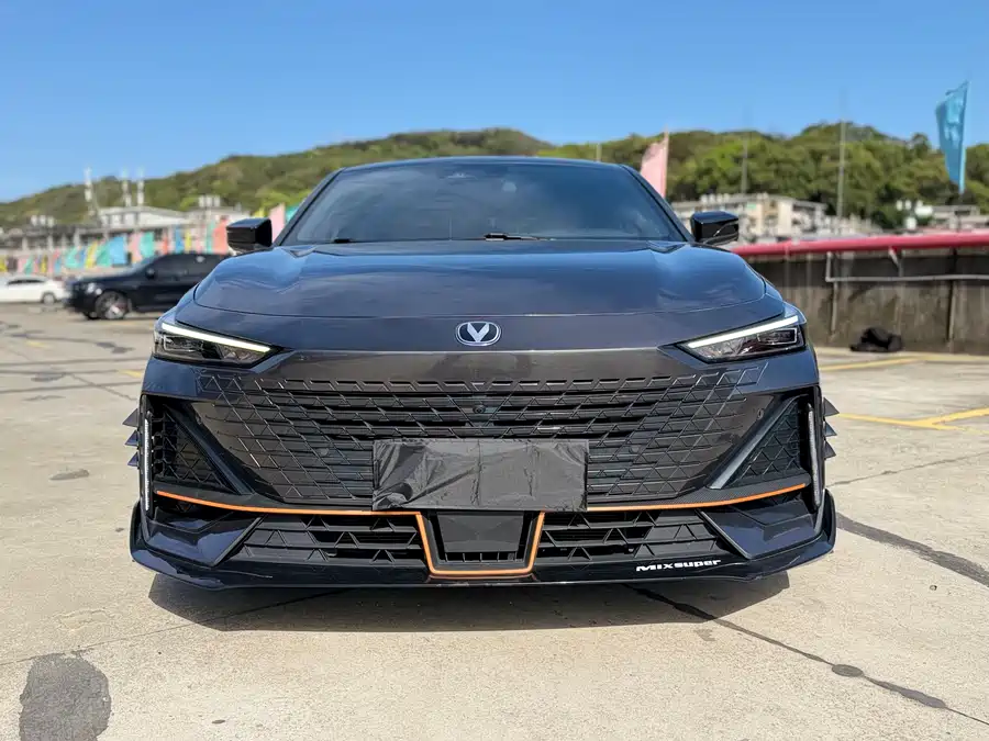 Changan UNI-V