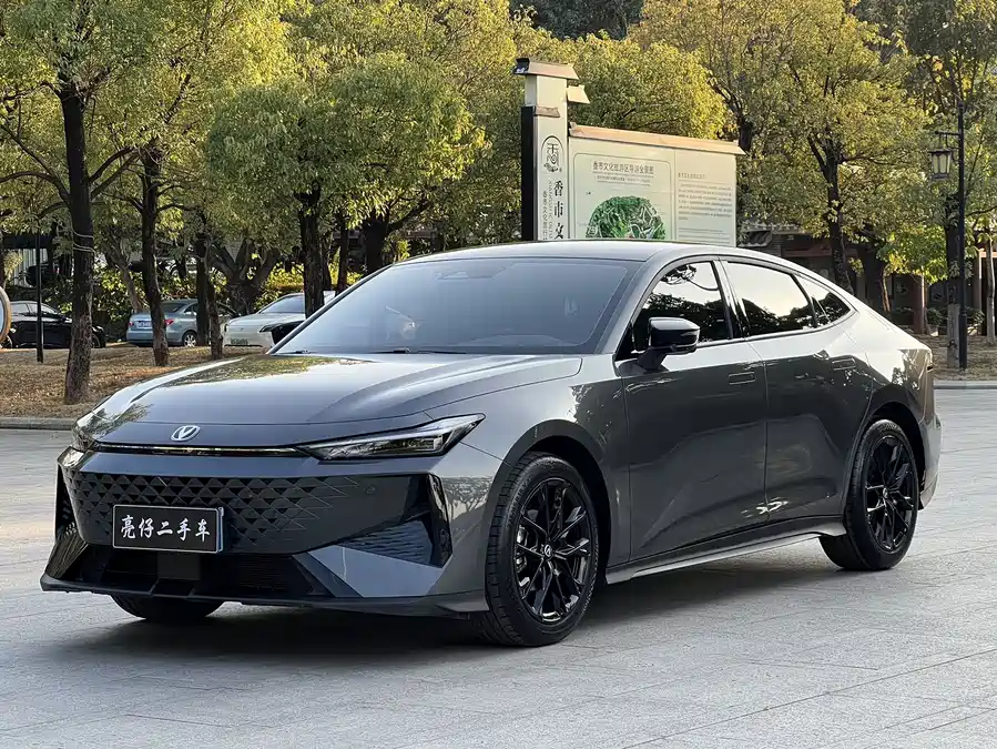Changan UNI-V