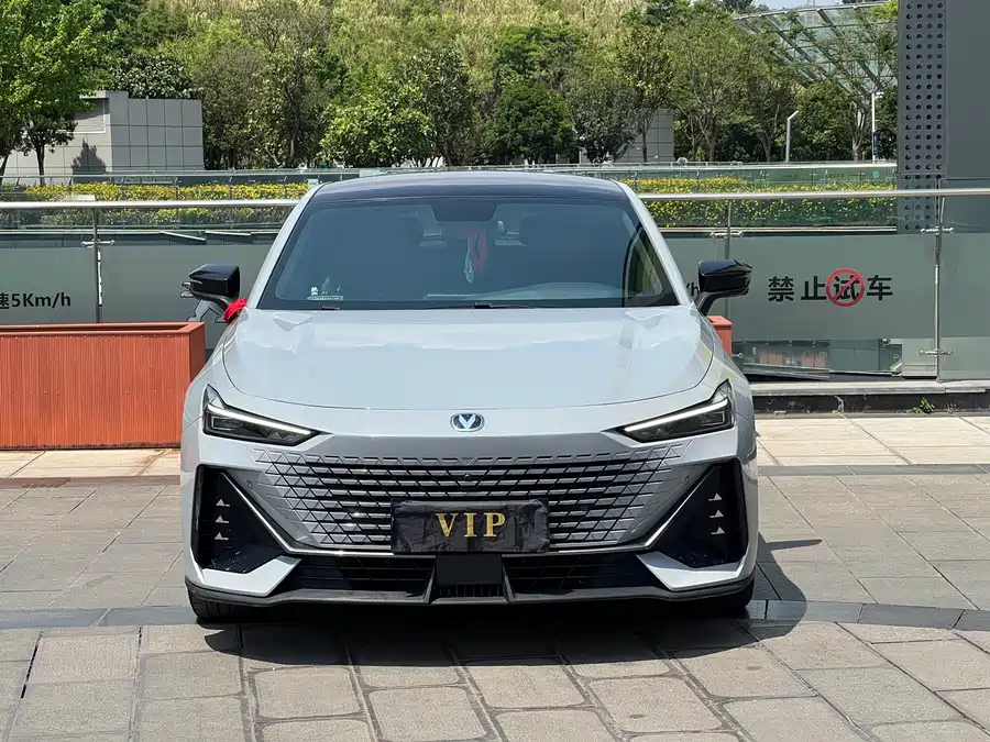 Changan UNI-V