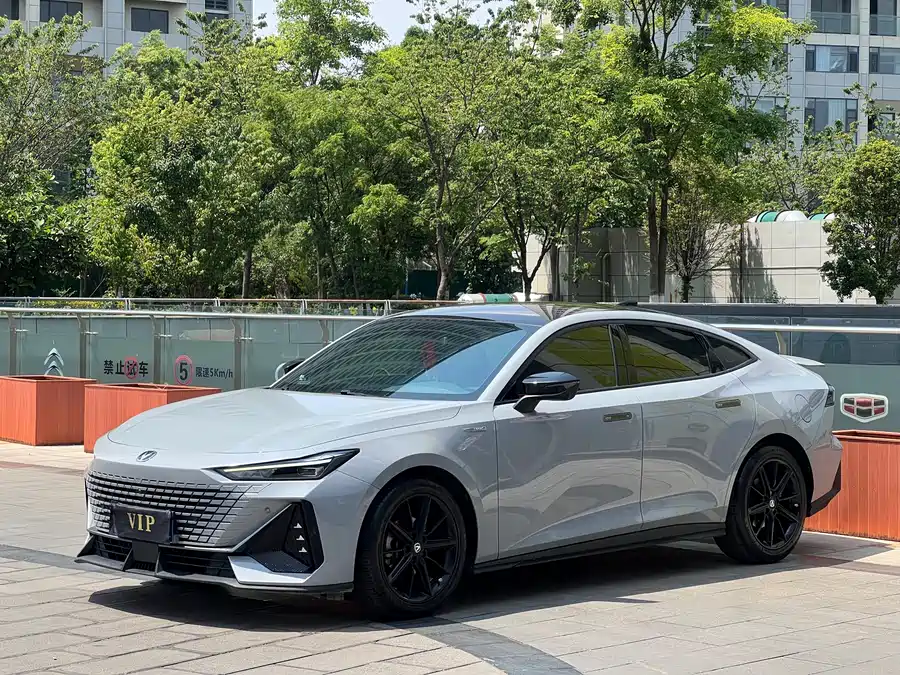 Changan UNI-V