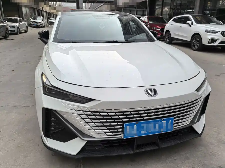 Changan UNI-V