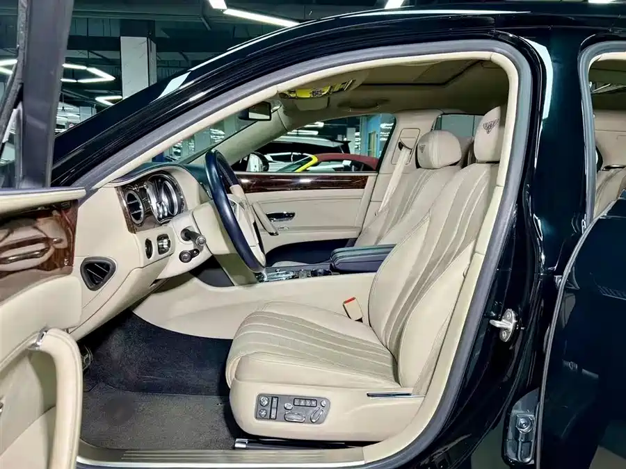 Bentley Flying Spur