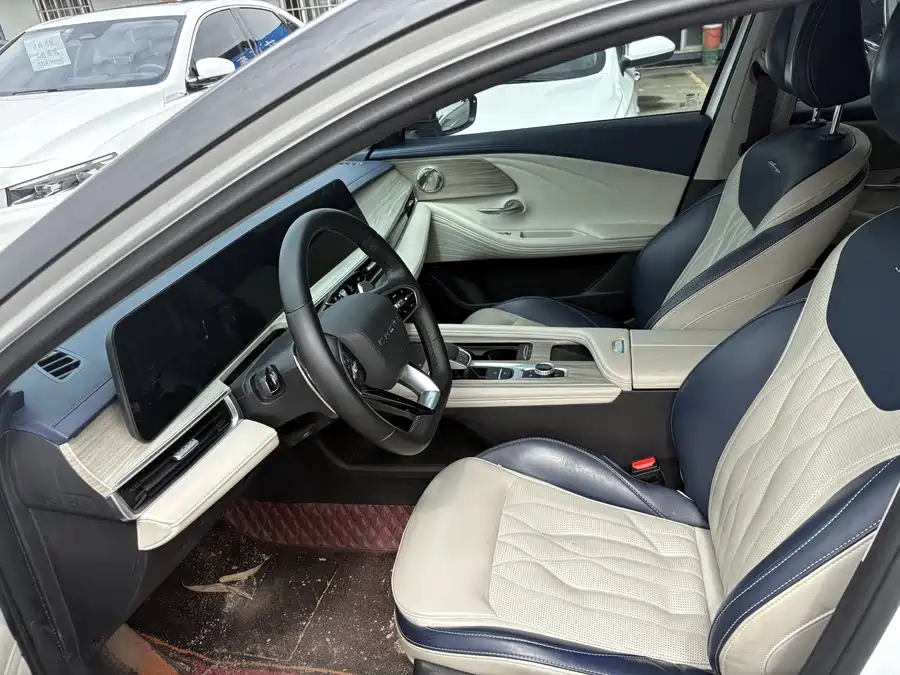 Chery Arrizo 8