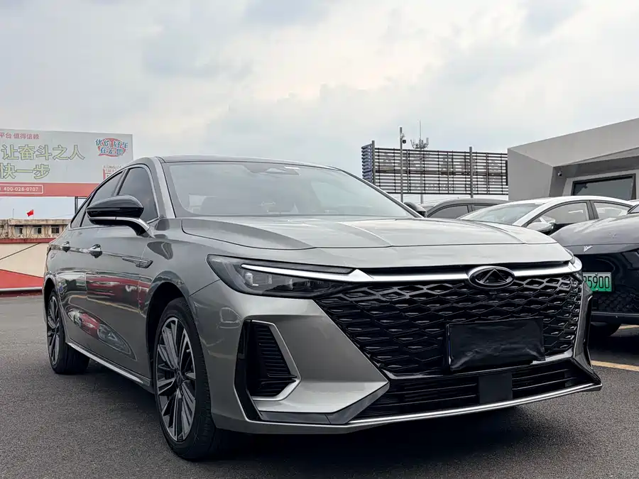 Chery Arrizo 8