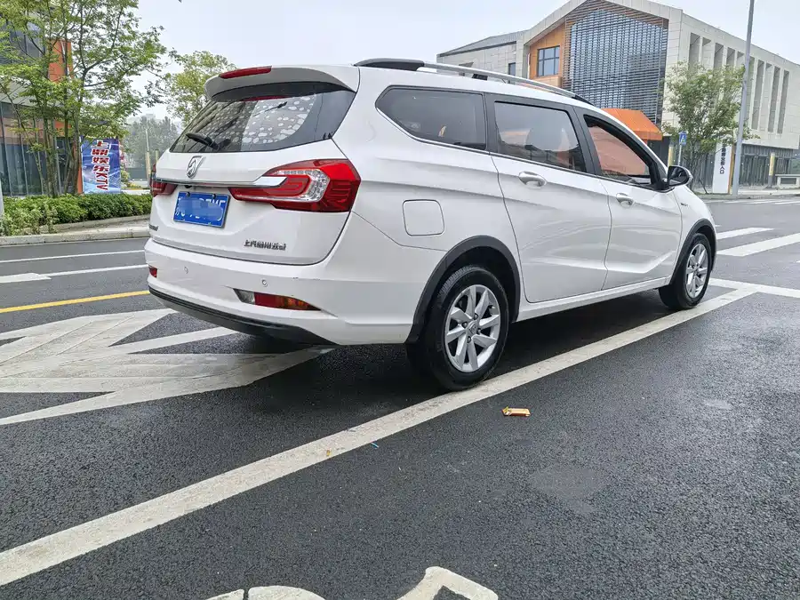 Baojun 310W