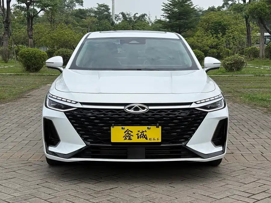 Chery Arrizo 8