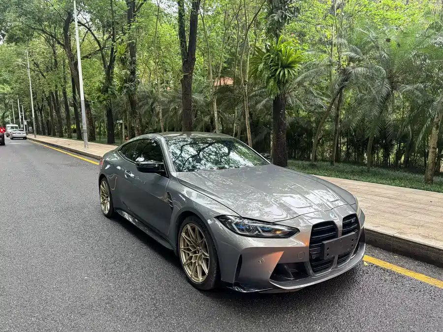 BMW M4
